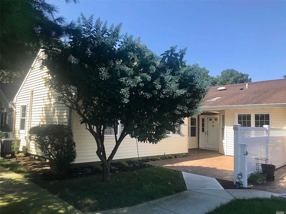 1st image of 63 Revere Dr