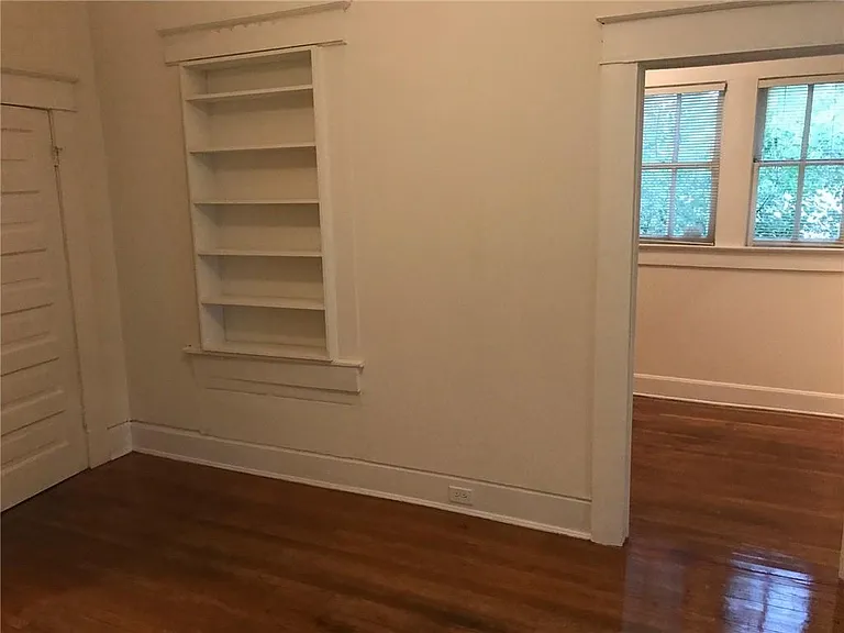 855 Savannah St — Photo 16