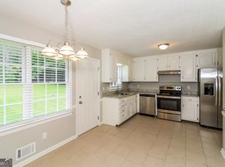 5257 Springtide Ln, Powder Springs, GA 30127