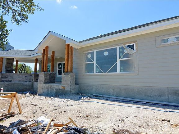 2nd image of 1722 Birch Ln