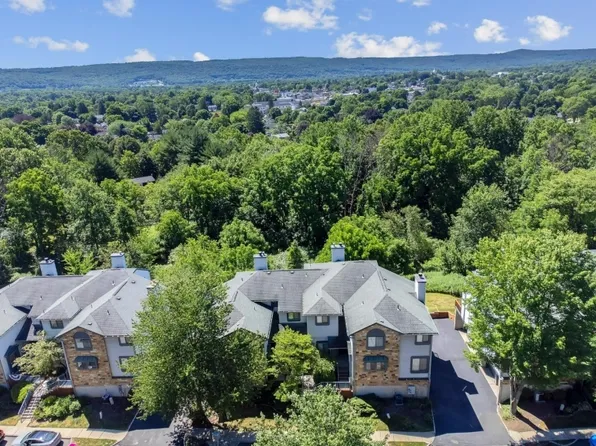 122 Overlook Dr, Independence Twp., NJ 07840