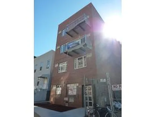 Sold by Coldwell Banker Reliable Real Estate | media 24