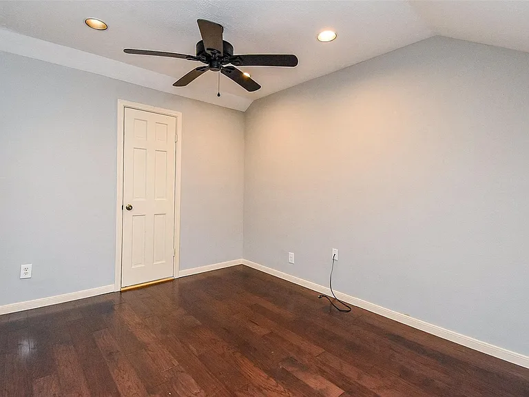 755 Last Arrow Dr — Photo 32