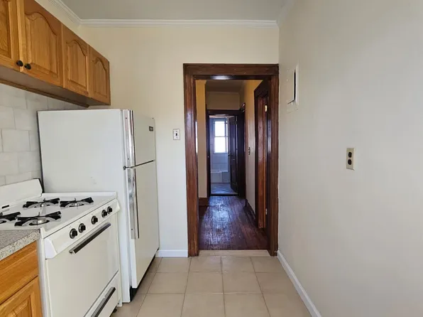 22-20 43rd Street image 4 of 12