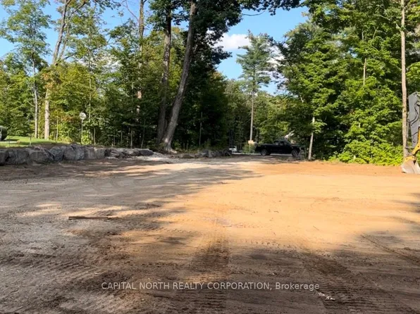 1108 Xavier St, Gravenhurst, ON P0E 1G0