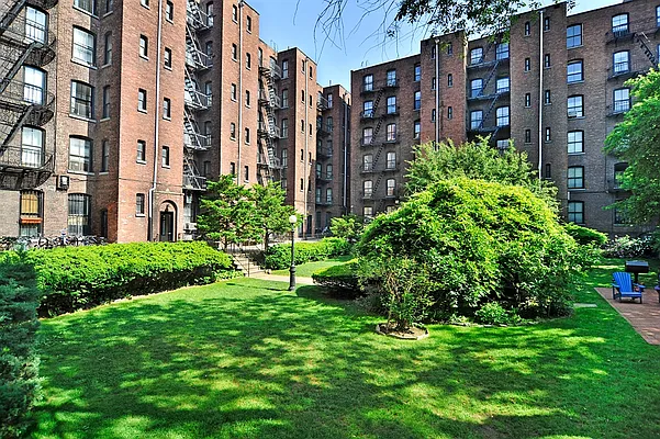 Rented by Corcoran | media 48