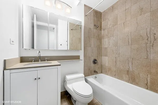 Sold by Digs Realty Group | media 6