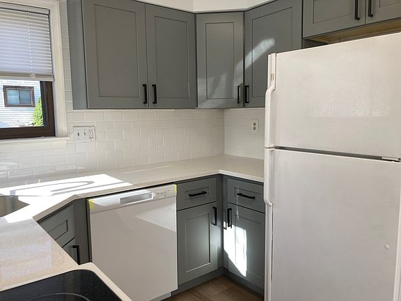 Plenty of Quartz Counters