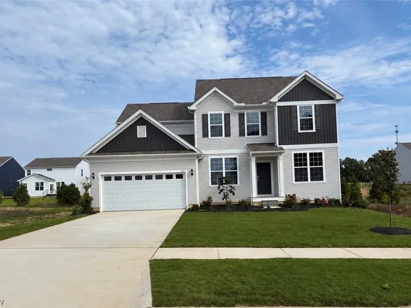 3753 Golden Wood Way, Uniontown, OH 44685