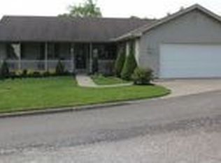 43 Hooper St, Poca, WV 25159