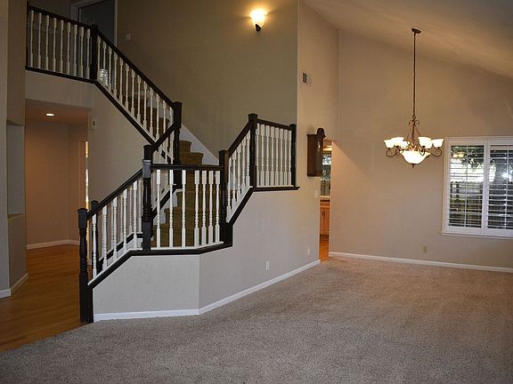 3rd image of 134 Briggs Ranch Dr