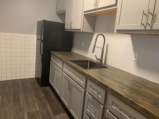 2nd image of 150 N Brentwood Blvd #152-B