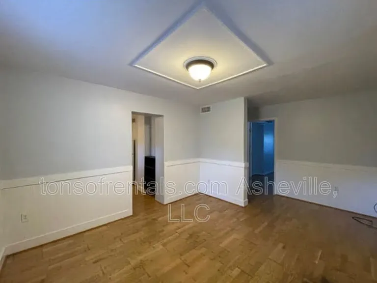 1316 Hyman Ave #1 — Photo 6