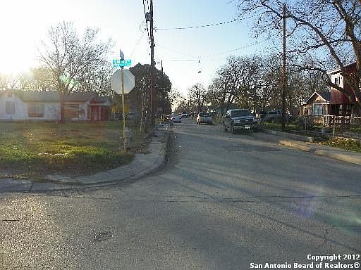 2nd image of 119 Muskogee St