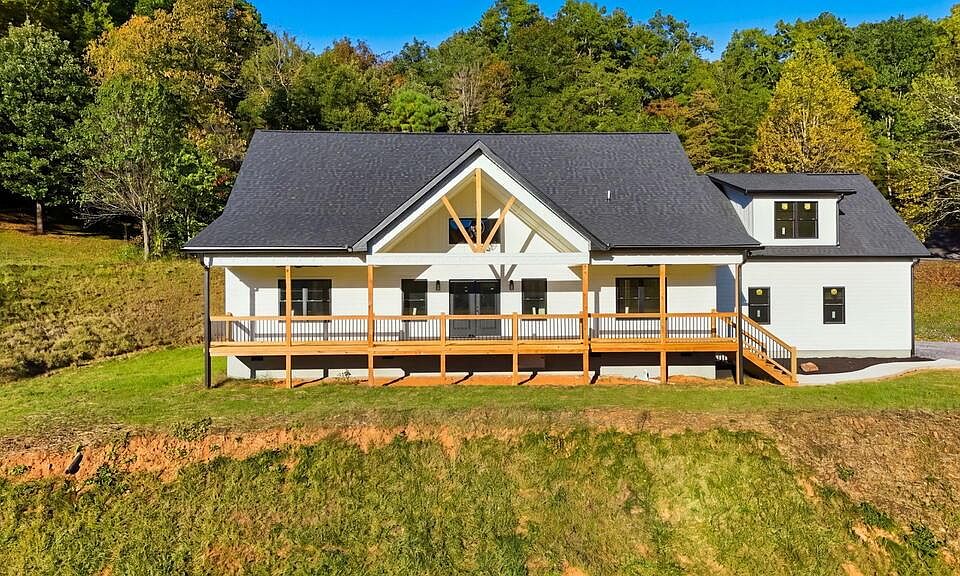 1st image of 431 Tahlfield Rd