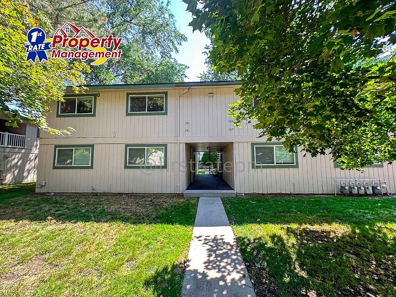 2 bed, 1.0 bath, 925 sqft, $1,345 — Photo 3