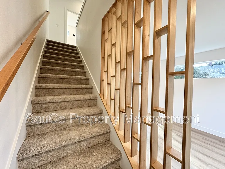 4381 SE Tolman St #1 — Photo 9