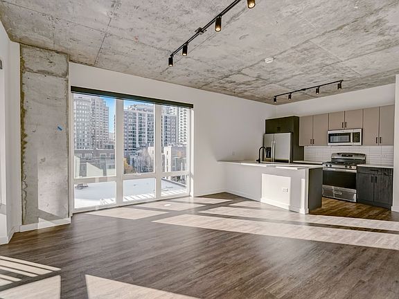 5th image of 736 N Hudson Ave #C-203