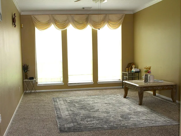 1235 Deer Ridge Dr — Photo 4