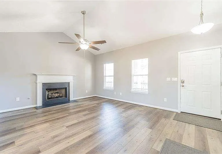 2716 Lake Park Rdg E — Photo 9