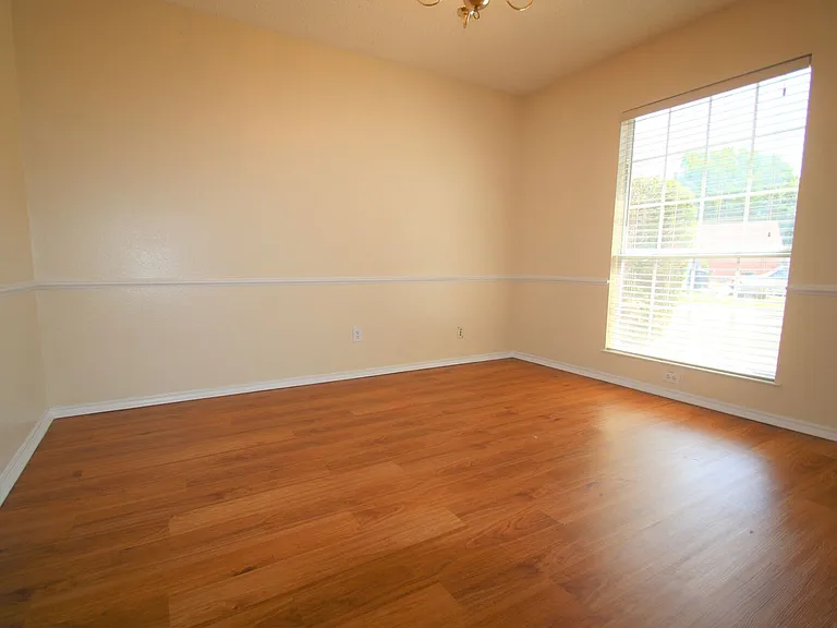 3412 Derby Ct — Photo 8