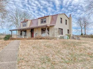 1558 W Folsomville Rd, Boonville, IN 47601
