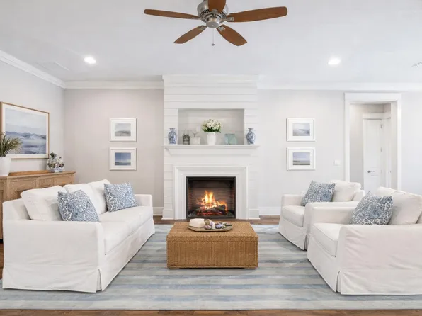 180 Blakely Drew Blvd, Santa Rosa Beach, FL 32459