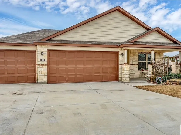 1008 Slight St, New Braunfels, TX 78130