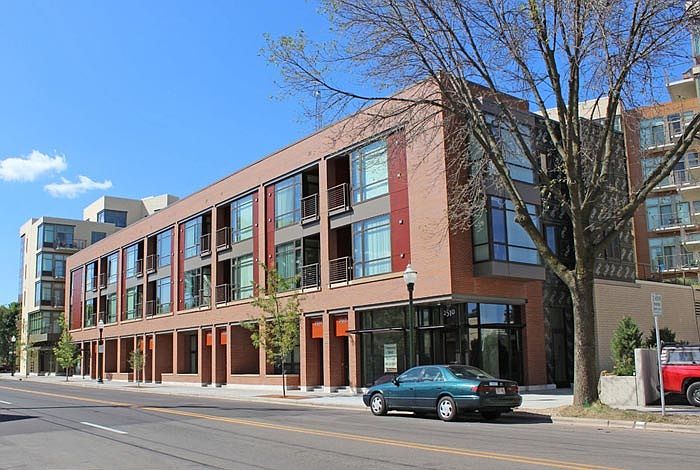 2550 University Townhomes