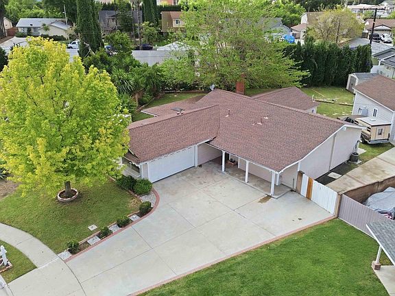 3rd image of 2077 Sebring Ct