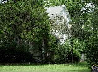 1624 SW Wayne Ave, Topeka, KS 66604