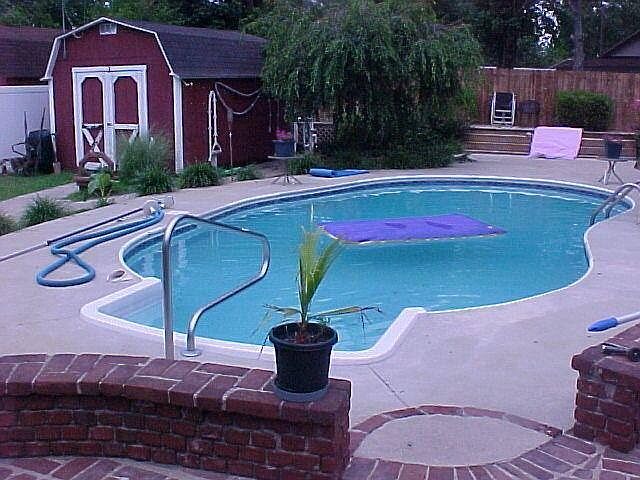 In ground swimming pool
