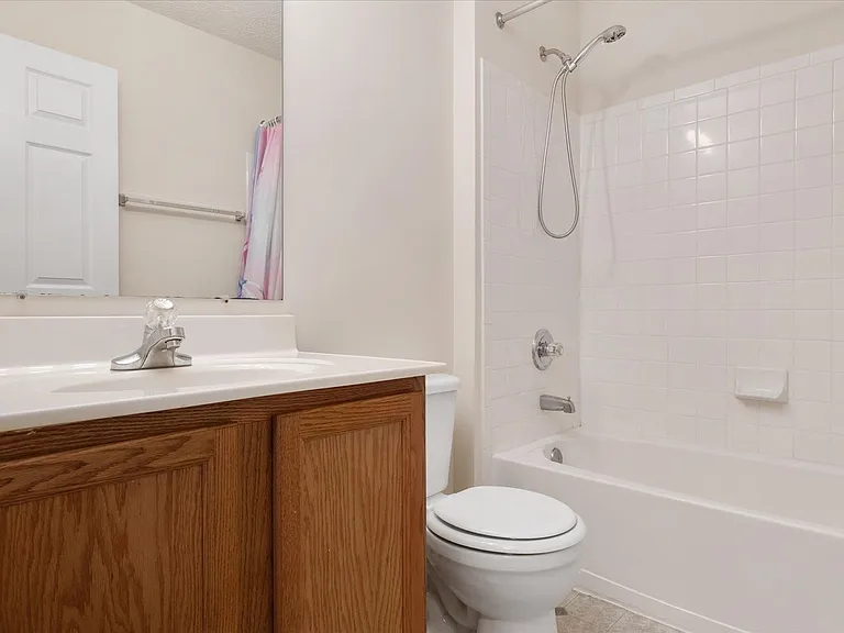 8221 Barrington Ct — Photo 15