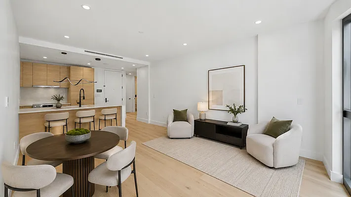 Living room, photo 1