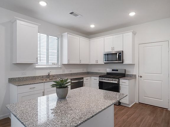 Open Kitchen