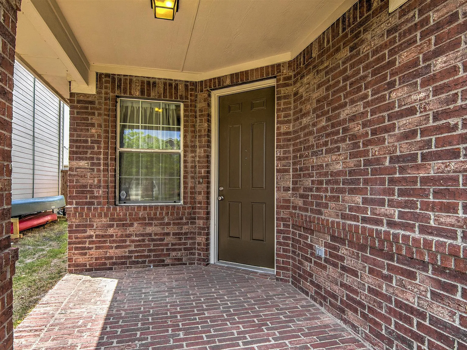 3 bed, 1758 sqft, $2,095 — Photo 4