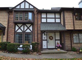 119 New Wickham Dr, Penfield, NY 14526
