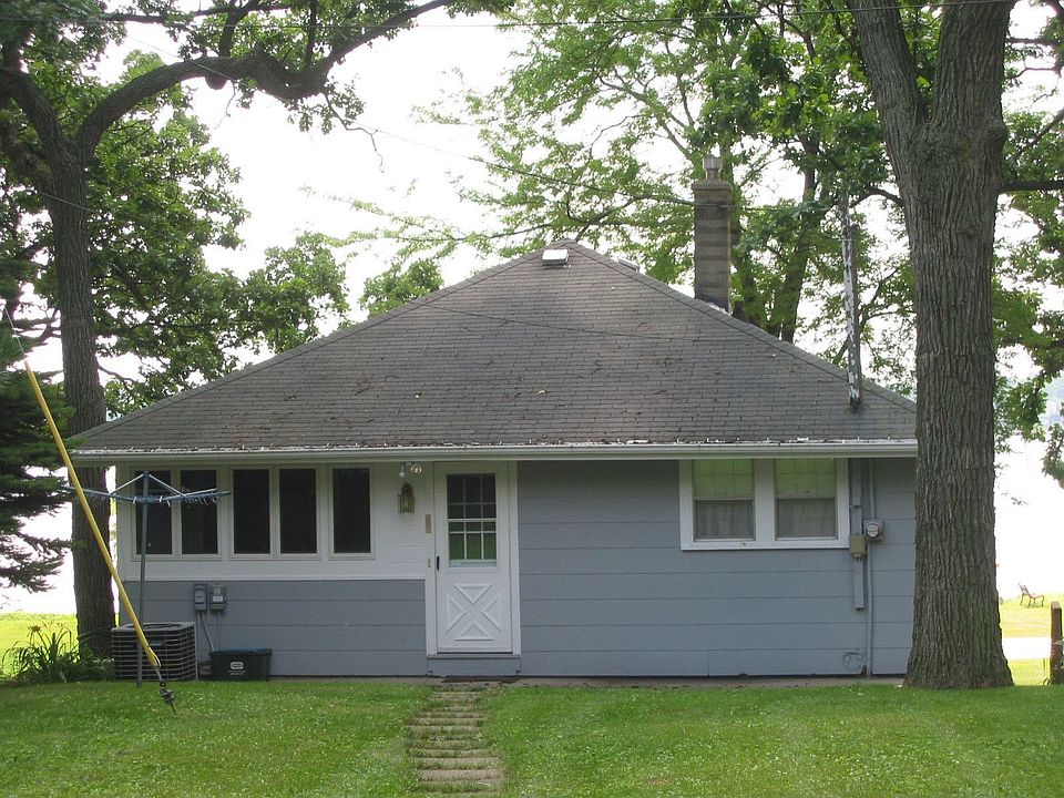 1st image of 25937 W Elmwood Ave