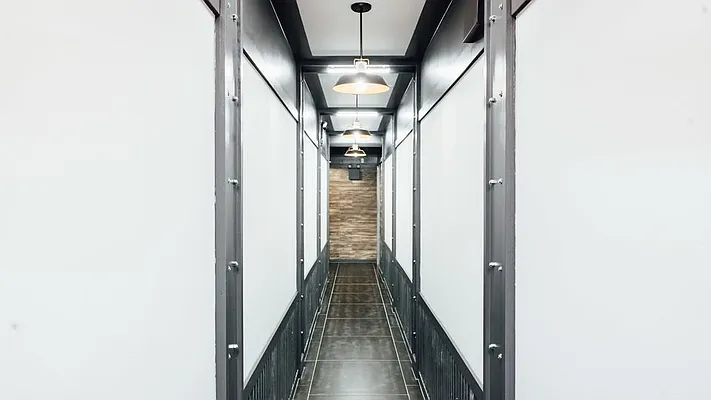 Rented by Nooklyn NYC LLC | media 31