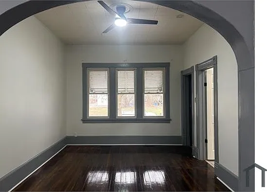 7539 S Ellis Ave — Photo 1