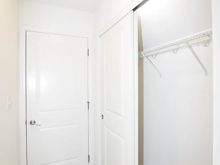 2945 Showplace Dr — Photo 5