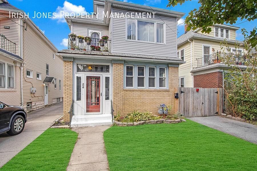 1st image of 54 Saint Florian St