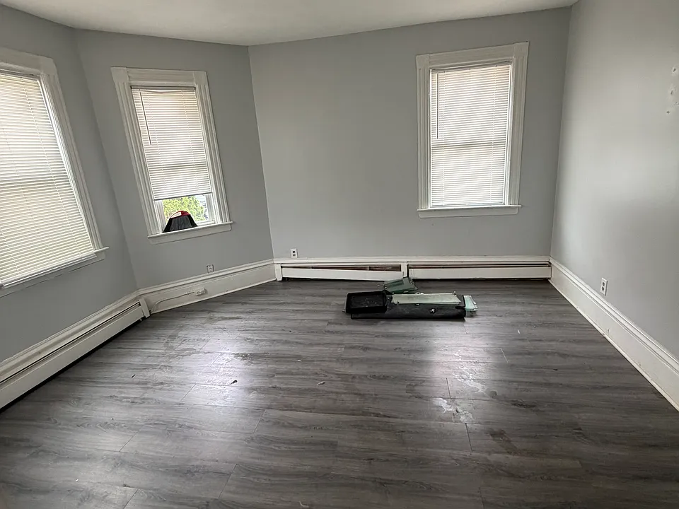 661 Union Ave #1