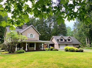 1753 Peerless Rd, Shawnigan Lake, BC V0R 1L6