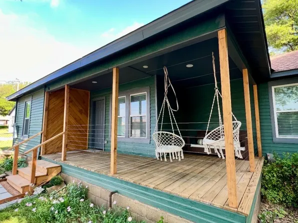 1003 E Columbia St, Weatherford, TX 76086