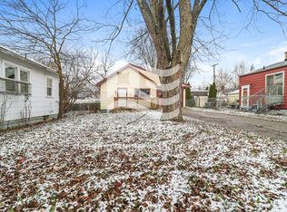 36 W Colgate Ave, Pontiac, MI 48340