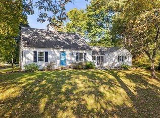 35 Shamrock Cir, Poughkeepsie, NY 12603