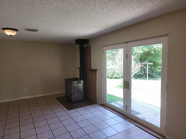 14371 NE 5th St — Photo 16