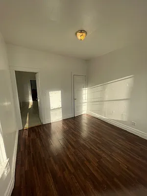 Rented by City Express Realty & Management Corp | media 3