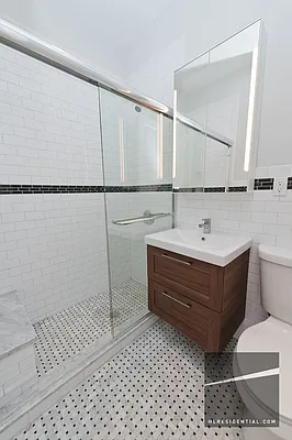 Rented by Highline Residential | media 29